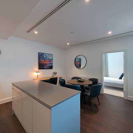 Charles Hope Canary Wharf South Quay Лондон Экстерьер фото
