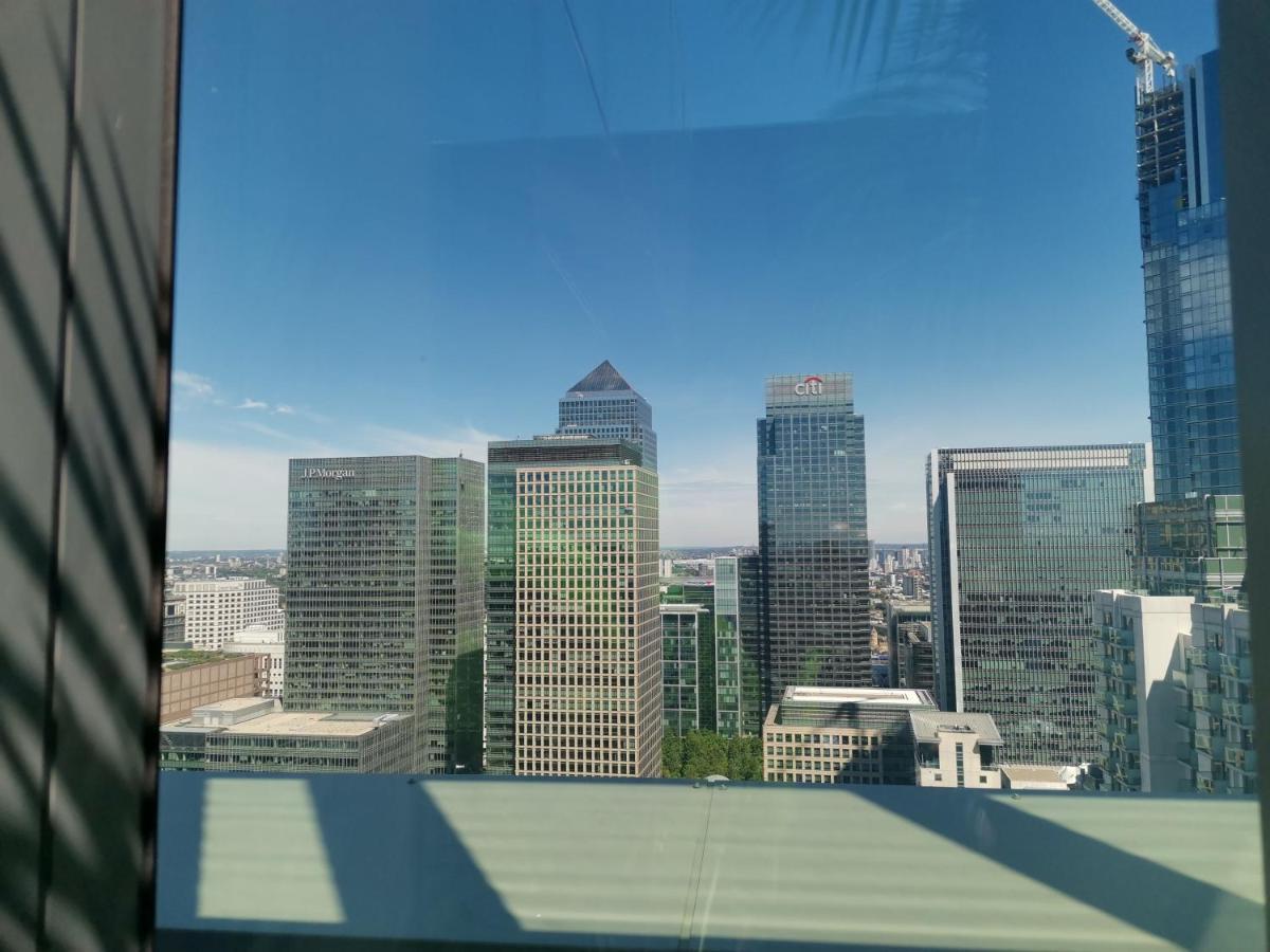 Charles Hope Canary Wharf South Quay Лондон Экстерьер фото