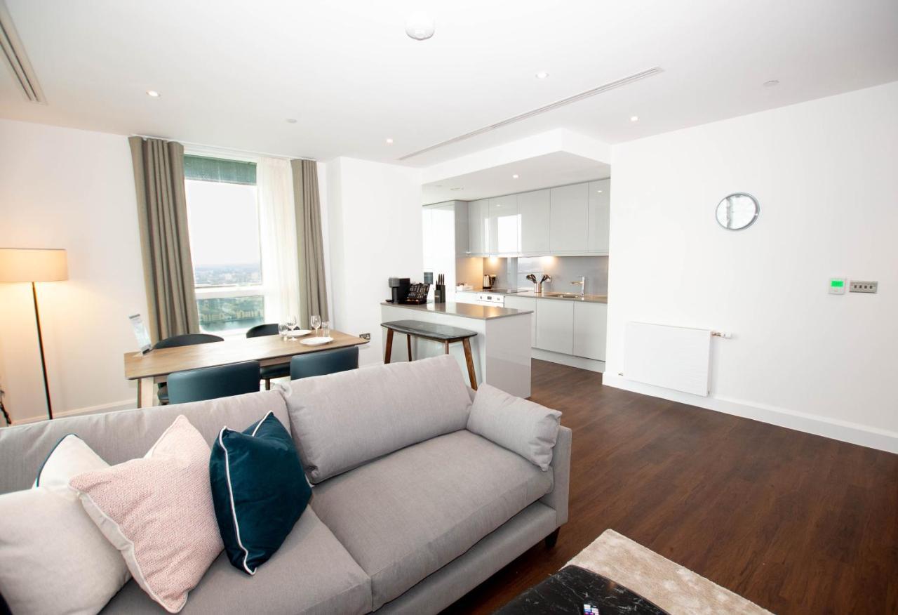 Charles Hope Canary Wharf South Quay Лондон Экстерьер фото