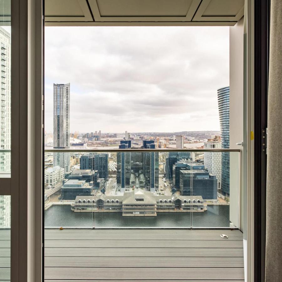 Charles Hope Canary Wharf South Quay Лондон Экстерьер фото